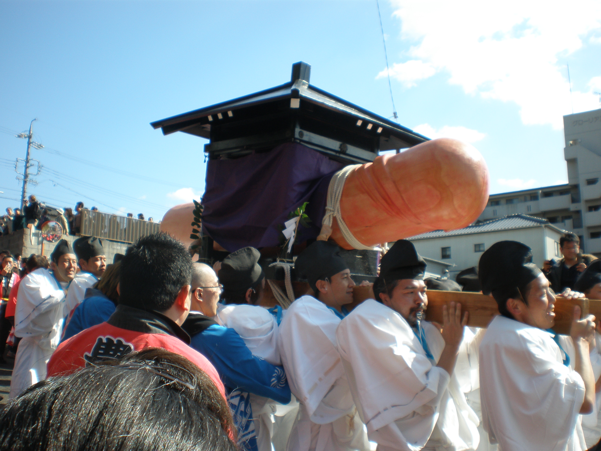 Das Penis Festival “Honen-Sai” | Japanischer Quatschkopf